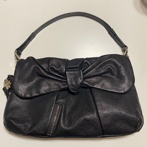 Like new shoulder bag in black w/ silver hardware